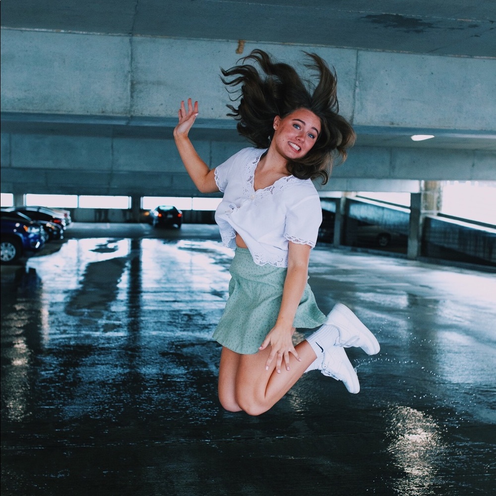 Meet your Posher, Genevieve